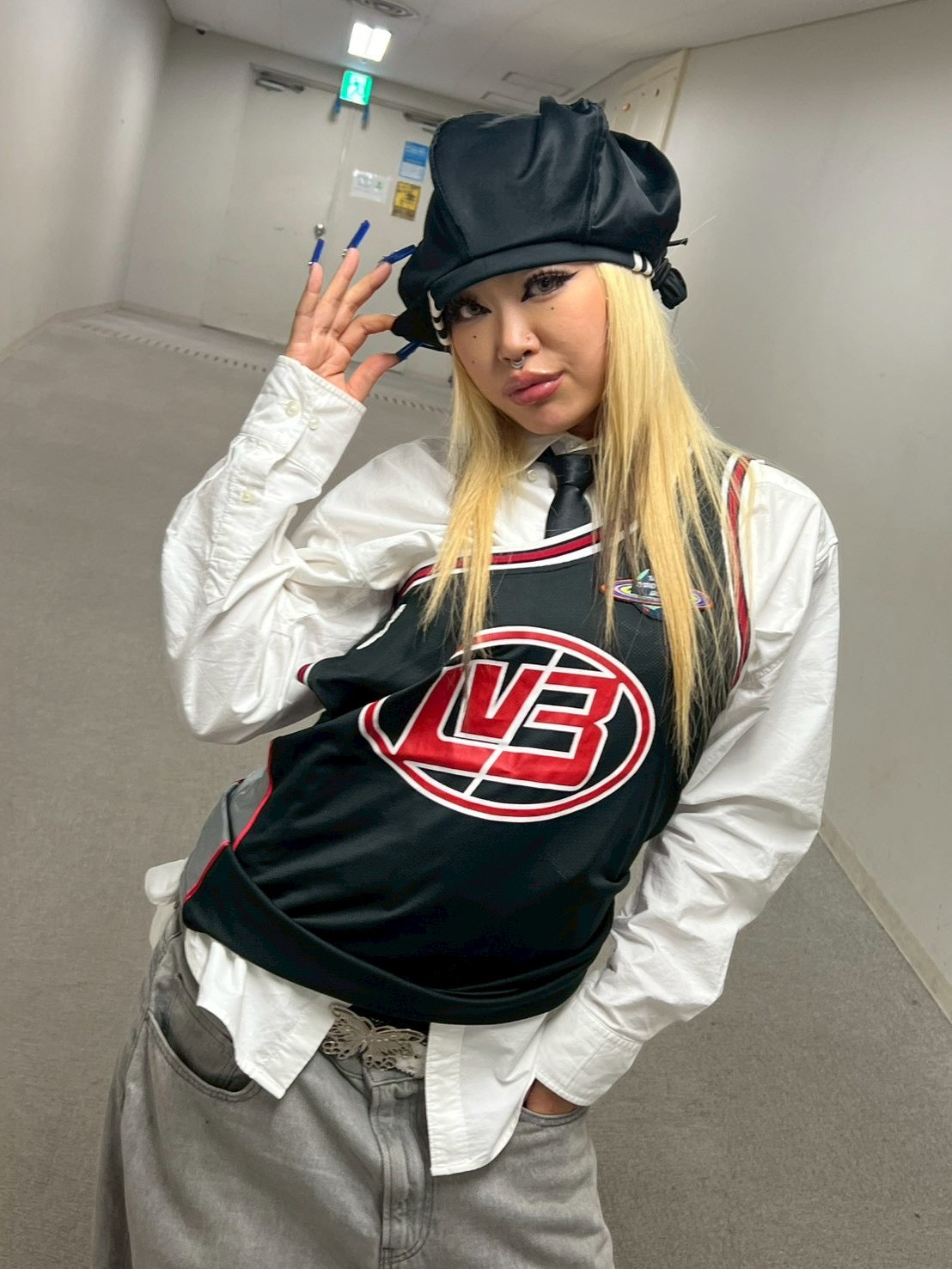 LV3 ONE SHOULDER TOPS